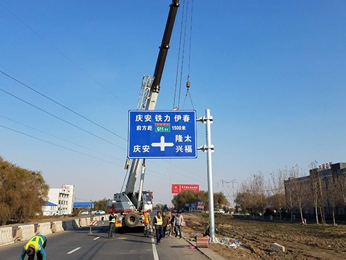 白城白城道路护栏网网片该如何进行正确的选购呢？