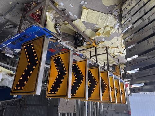 白城标识标牌按功能可分为哪些类型 不同类型适用什么场景